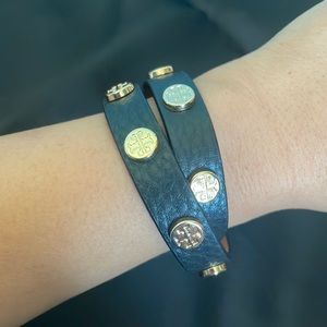 Tory Burch DOUBLE-WRAP LOGO STUD BRACELET